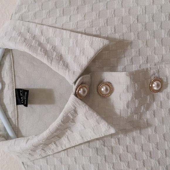 Cropped button up blouse - Picture 2 of 3